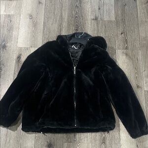 Woman’s black Teddy jacket
